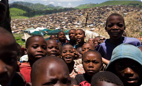 Enfants dans le camp de réfugié de Ngungu