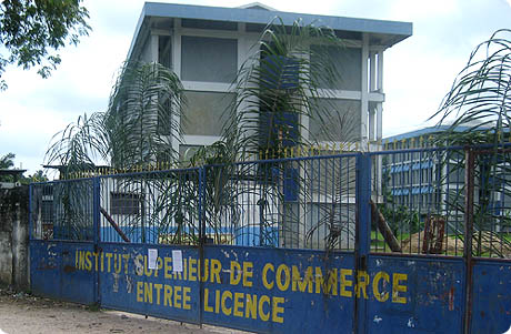 Entrée principale ISC-Gombe, l'un des établissements cités par le ministre Mashako
