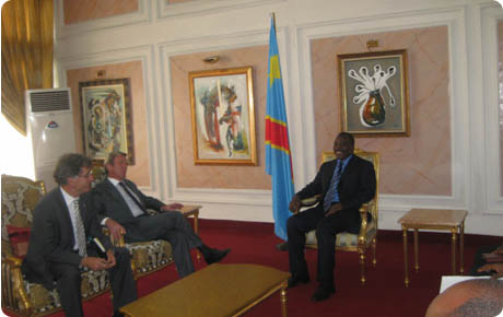 Kouchner reçu par Joseph Kabila