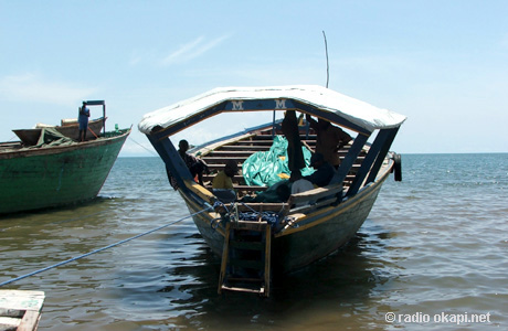 embarcations de pêcheurs sur le lac Tanganyika